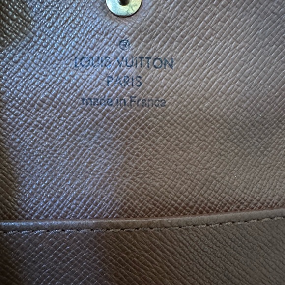 LV Brown Monogram Key Holder - Picture 5 of 10